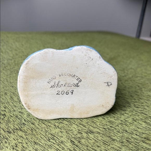 Vintage Shafford baby in a shoe figurine - Picture 4 of 7